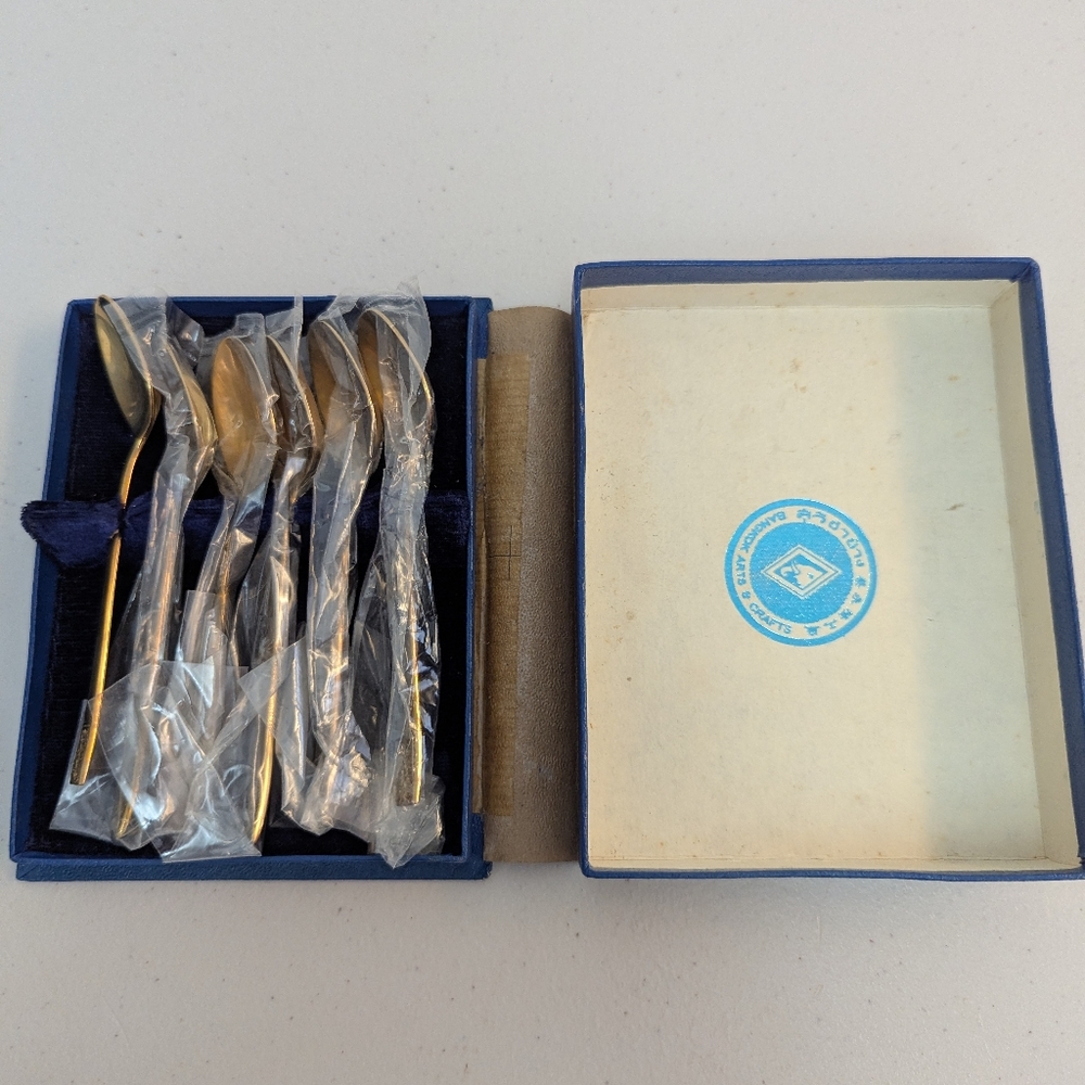 Vintage Bangkok Arts And Crafts Gold Spoon Set